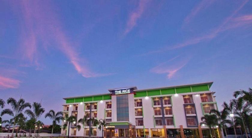 The Rice Hotel Roi Et Eksteriør billede