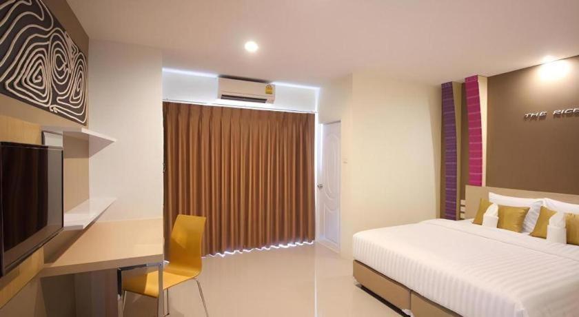 The Rice Hotel Roi Et Eksteriør billede