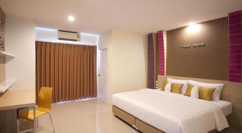 The Rice Hotel Roi Et Eksteriør billede